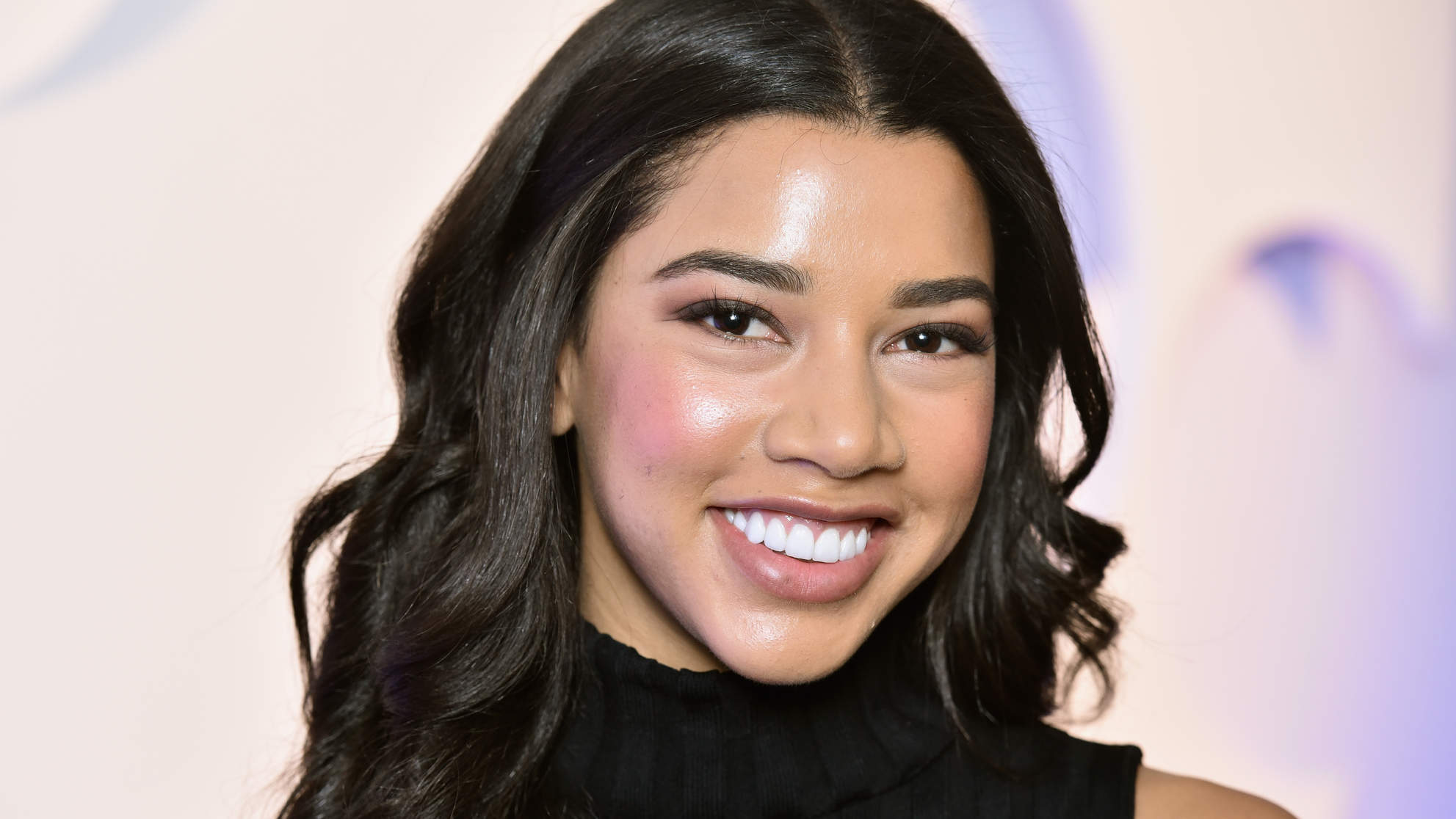 Hannah Bronfman Shares Her Beauty and Wellness-Filled Morning Routine